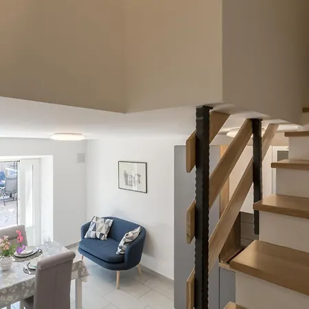 2 Bedroom Beautiful In بيت للعطل *