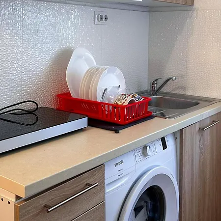 2 Bedroom Beautiful In Prázdninový dům